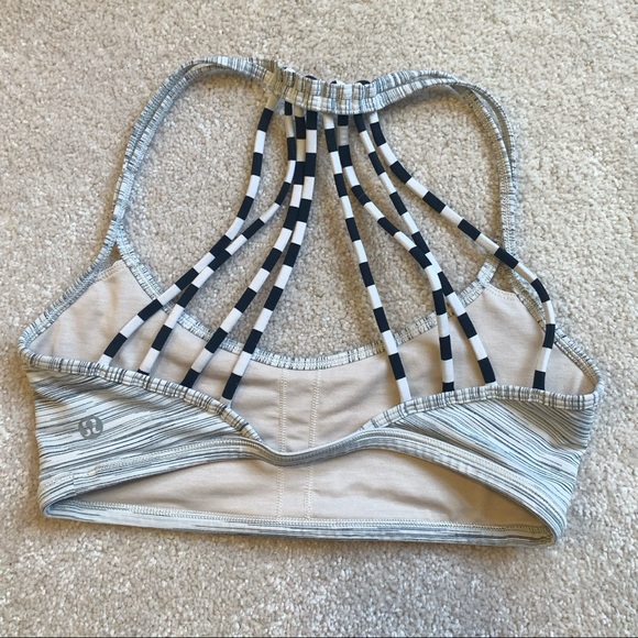 Lululemon light support sports bra, size 4 - Picture 2 of 3